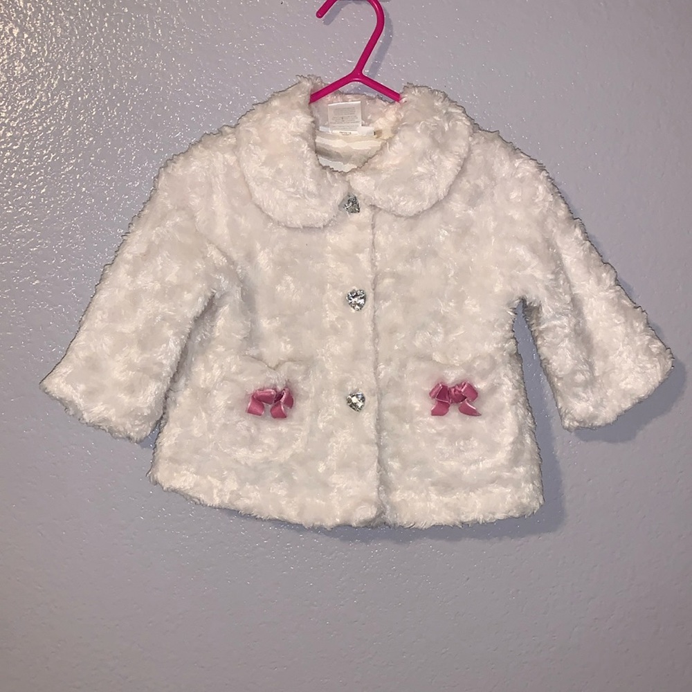 Mini Muffin white faux fur heart Diamond buttons peacoat